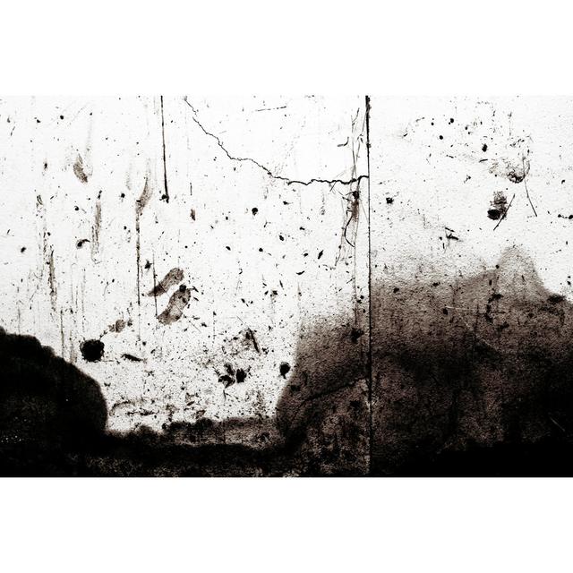 Black Grunge Background by Kevinruss - Wrapped Canvas Photograph Borough Wharf Size: 51cm H x 76cm W on Productcaster.