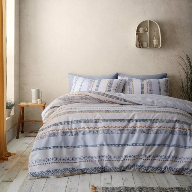 Cotton Blend Striped Duvet Cover Set with Pillowcases Pineapple Elephant Size: Kingsize - 2 Standard Pillowcases on Productcaster.