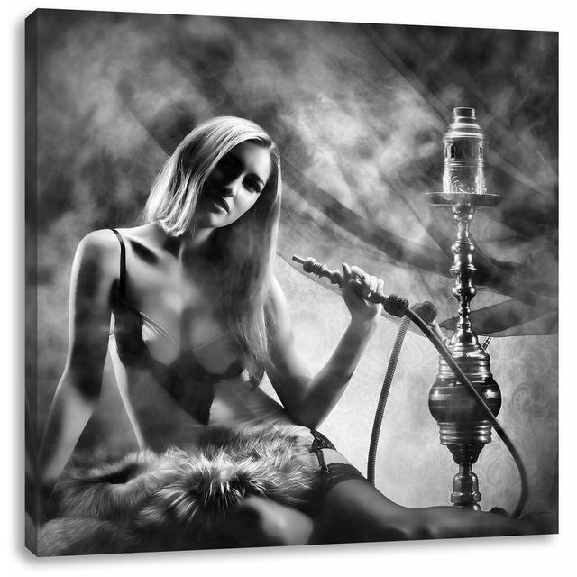 Leinwandbild Schöne Frau mit Shisha im Nebel East Urban Home Größe: 70 cm H x 70 cm B on Productcaster.