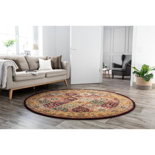 Hartshorne Teppich in Rot/Beige Three Posts Rug Size: Round 240cm on Productcaster.