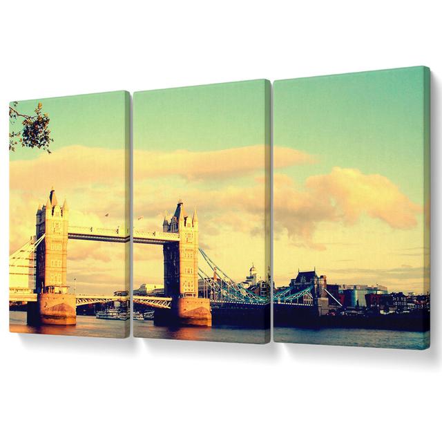 London Tower Bridge Retro - 3 Piece Wrapped Canvas Graphic Art Brayden Studio Size: 142.2cm H x 304.8cm W on Productcaster.