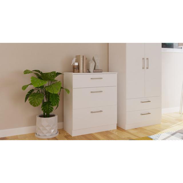 Fully Assembled Aliveya 6 - Drawer Chest of Drawers Brayden Studio Colour: White Matt on Productcaster.