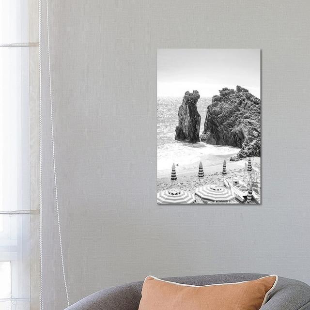 Cinque Terre In Black & White - Wrapped Canvas Graphic Art House of Hampton Size: 66.04cm H x 45.72cm W x 3.81cm D on Productcaster.