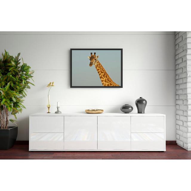 Gerahmtes Wandbild majestätische Giraffe East Urban Home Größe: 60 cm H x 80 cm B on Productcaster.