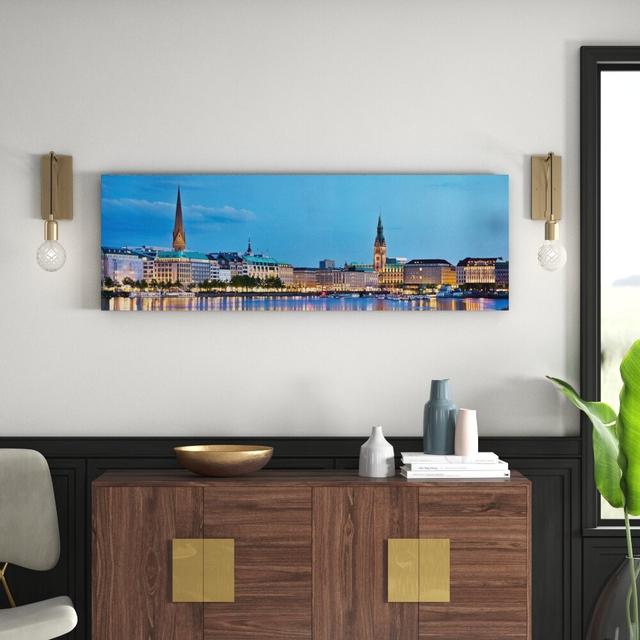 Leinwandbild Hamburg Skyline East Urban Home Größe: 30 cm L x 90 cm B on Productcaster.