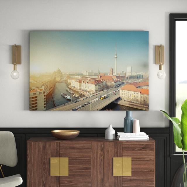 Leinwandbild - Grafikdruck „Berlin in the Morning” East Urban Home Größe: 120 cm L x 80 cm B x 2 cm T on Productcaster.