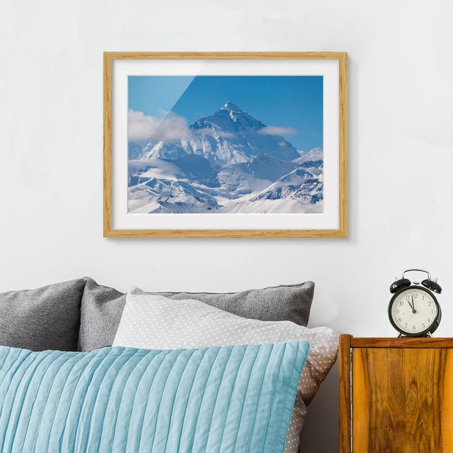 Gerahmtes Poster Mount Everest East Urban Home Rahmenoptionen: Naturbelassenes Eichenholz, Größe: 40 cm H x 55 cm B on Productcaster.