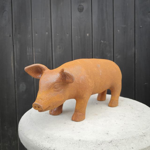 Anaica Pig Metal Garden Statue August Grove on Productcaster.