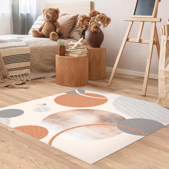 Vinyl-Teppich - Kinderteppich Grafisch - Sand Und Wste East Urban Home Teppichgröße: Quadratisch 120 x 120 cm on Productcaster.