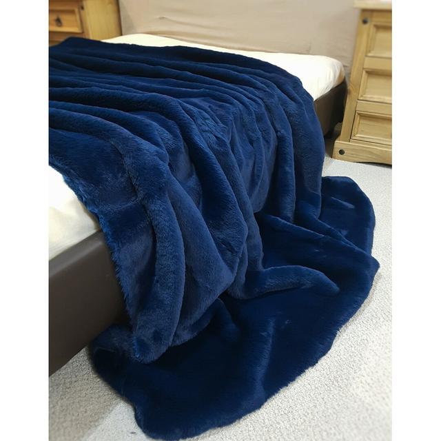 Tamalpais Faux Fur Throw Canora Grey Size: W150 x L150cm on Productcaster.