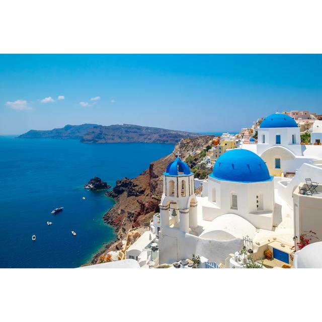 Gilcrease Oia in Greece - Wrapped Canvas Photograph House of Hampton Size: 51cm H x 76cm W x 3.8cm D on Productcaster.