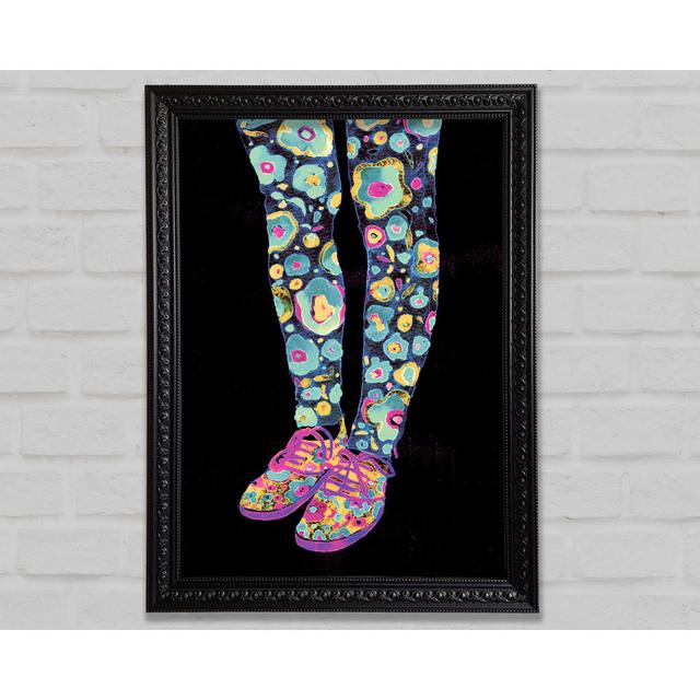 Flower Power Legs - Druck Bright Star Größe: 141,4 cm H x 100 cm B x 3 cm T on Productcaster.