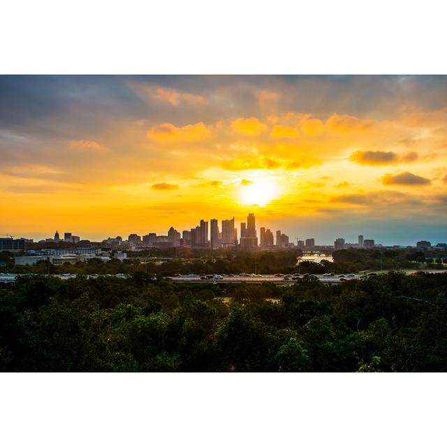 Austin Texas Skyline by RoschetzkyIstockPhoto - Drucken 17 Stories Größe: 50 cm H x 75 cm B on Productcaster.