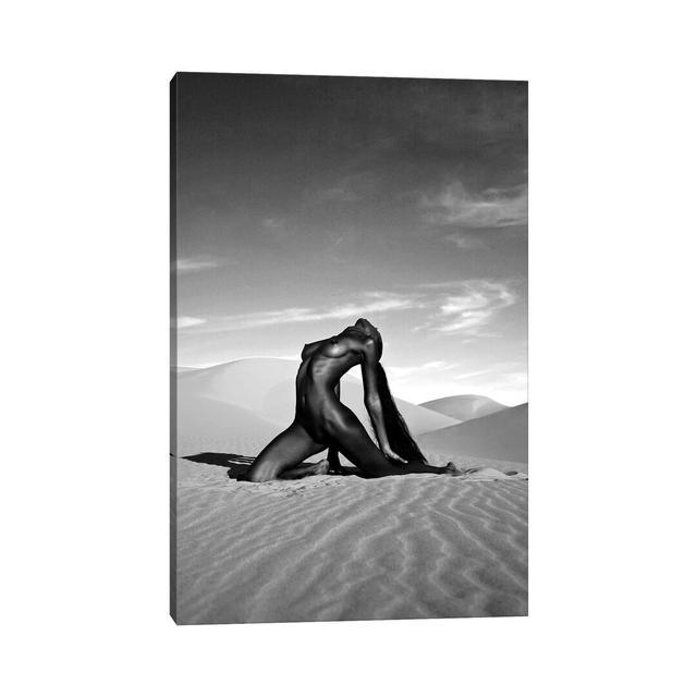 Pyramid Maturi Format: Wrapped Canvas, Size: 45.72cm H x 30.48cm W x 1.91cm D on Productcaster.