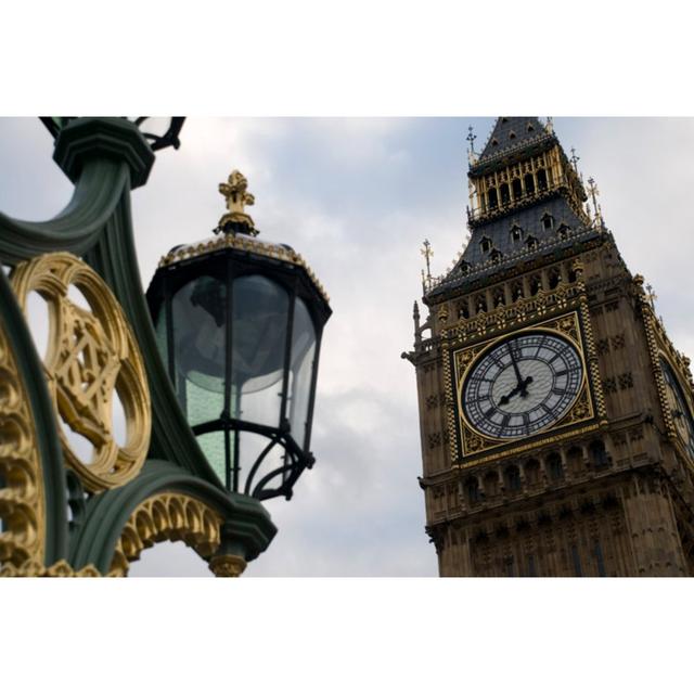 Big Ben and Lamppost - Wrapped Canvas Art Prints 17 Stories Size: 51cm H x 76cm W x 3.8cm D on Productcaster.