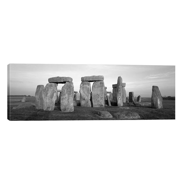 'England, Wiltshire, Stonehenge' Photograph on Wrapped Canvas Brayden Studio Size: 30.48cm H x 91.44cm W x 3.81cm D on Productcaster.