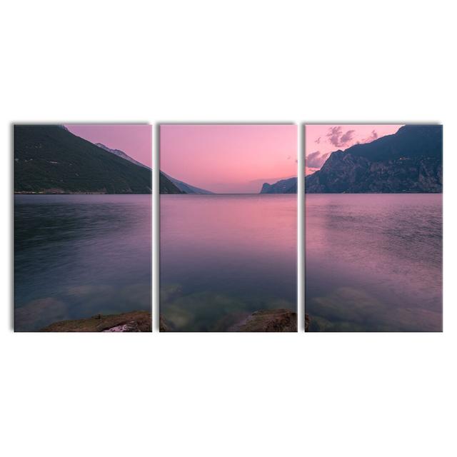 3-tlg. Leinwandbilder-Set Lake Garda in Italy East Urban Home Größe: 240 cm H x 120 cm B x 2,4 cm T on Productcaster.