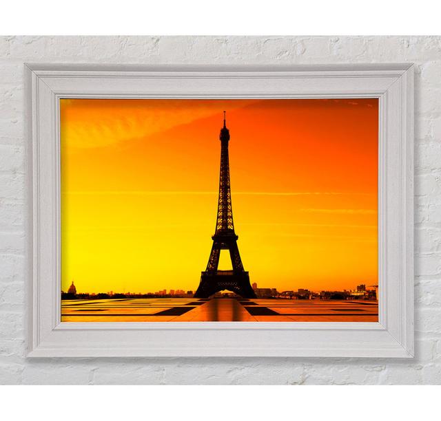 Eiffel Tower Sunset 5 ModernMoments Größe: 29,7 cm H x 42 cm B x 8 cm T, Format: Poster mit Naturholz-Rahmen on Productcaster.