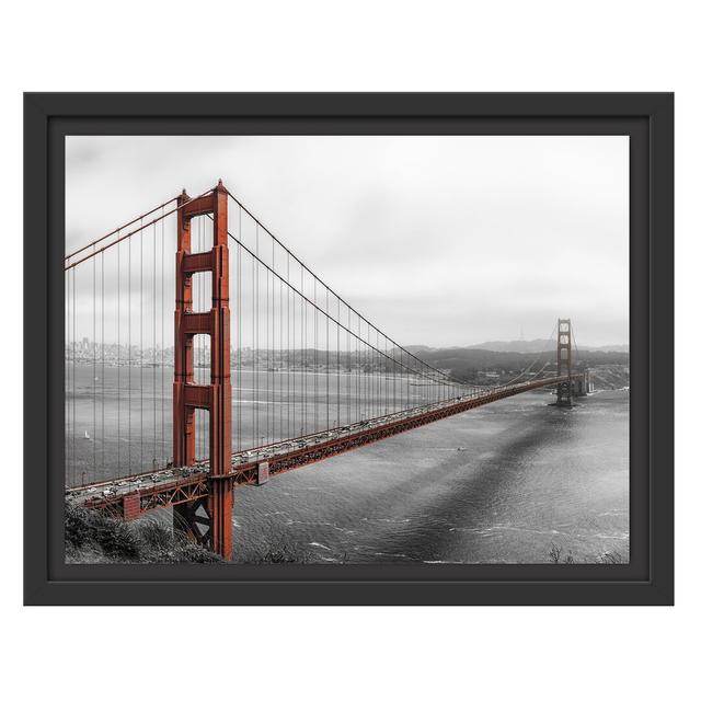 Golden Gate Bridge Floater Frame Graphic Art Print auf Papier East Urban Home Farbe: Rot/Grau, Größe: 30 cm H x 38 cm B x 2,4 cm T on Productcaster.