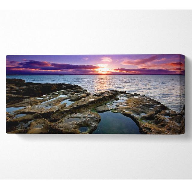 Auckland Sonnenuntergang Panoramaleinwand Haus am Meer Größe: 71cm H x 162,5cm B on Productcaster.