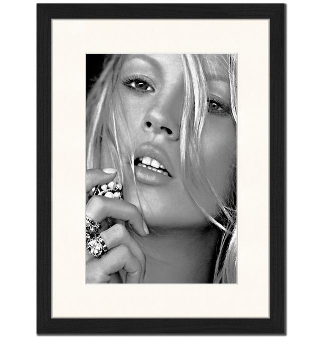 Gerahmtes Poster Kate Moss East Urban Home Größe: 43 cm H x 33 cm B x 2,5 cm T on Productcaster.