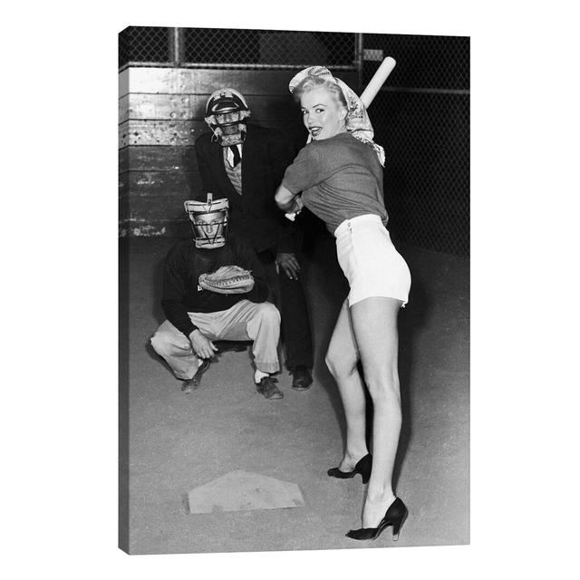 Leinwandbild Marilyn Monroe At The Plate In Black Heels von Tim Fitzharris Corrigan Studio Größe: 101,06 cm H x 66,04 cm B x 1,91 cm T on Productcaster.