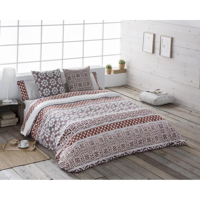 Bonville Geometric Shapes Duvet Cover Set with Pillowcases Bloomsbury Market Size: 250 x 270 cm - 1 Pillowcase (45 x 45 cm) on Productcaster.