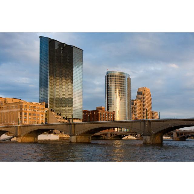 Grand Rapids, Mi Skyline by Jag64551 - Wrapped Canvas Photograph 17 Stories Size: 20cm H x 30cm W on Productcaster.