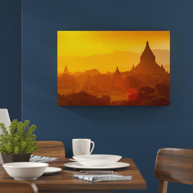 Leinwandbild ,,Buddha Tempel im Sonnenuntergang B", Fotodruck Pixxprint Größe: 40 cm H x 60 cm B on Productcaster.