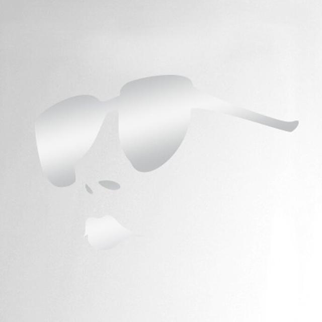 Women Wearing Sunglasses Door Room Wall Sticker Maturi Colour: Shiny Silver on Productcaster.