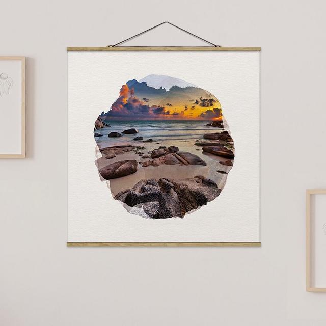 Stoffbild Mit Posterleisten - Wasserfarben - Strand Sonnenaufgang In Thailand - Quadrat 1:1 Haus am Meer Größe: 35 cm H x 35 cm B x 0,3 cm T on Productcaster.