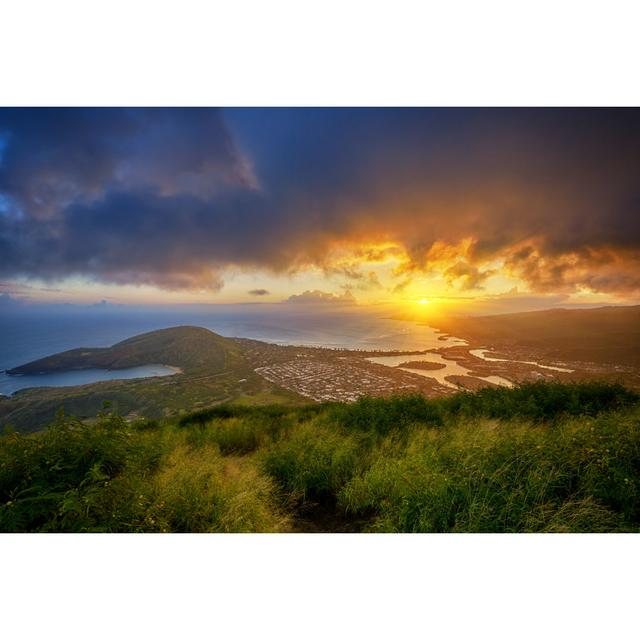 Sunset Over Hanauma Bay House of Hampton Size: 20cm H x 30cm W x 3.8cm D on Productcaster.