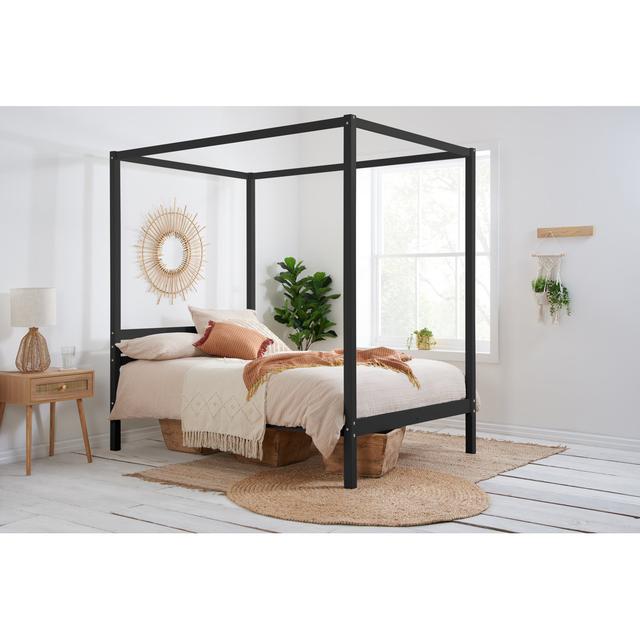 Four Poster Bed Brayden Studio Size: Kingsize (5'), Colour: White on Productcaster.