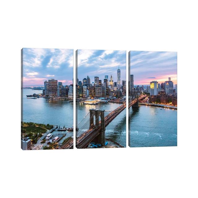 Leinwandbild Brooklyn Bridge And Lower Manhattan Skyline, New York City, New York, USA Ebern Designs Größe: 101,6 cm H x 152,4 cm B x 1,91 cm T on Productcaster.