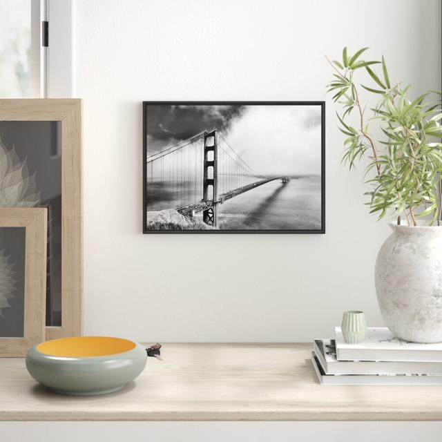 Gerahmtes Wandbild Golden Gate Bridge San Francisco East Urban Home Größe: 70 cm H x 100 cm B on Productcaster.