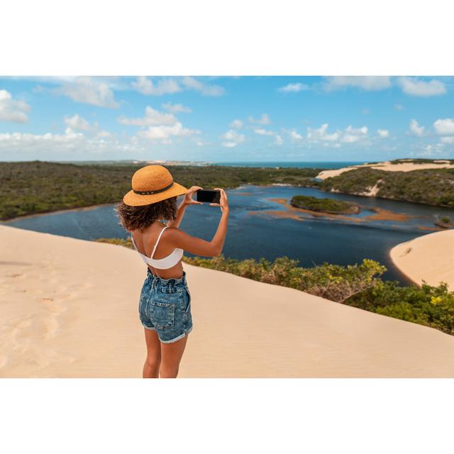 Tourist Taking Photo by Pollyana Ventura - No Frame Art Prints on Canvas Beachcrest Home Size: 20cm H x 30cm W on Productcaster.