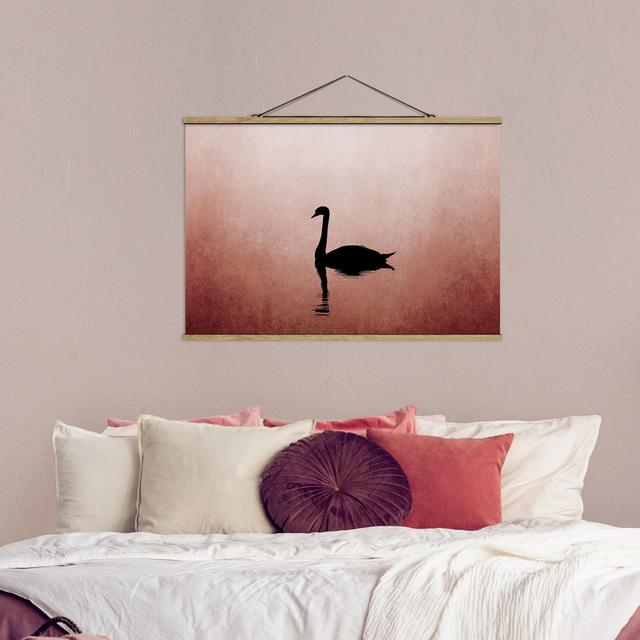 Stoffbild Swan in the Sunset Rosalind Wheeler Größe: 53,5 cm H x 80 cm B x 0,3 cm T on Productcaster.