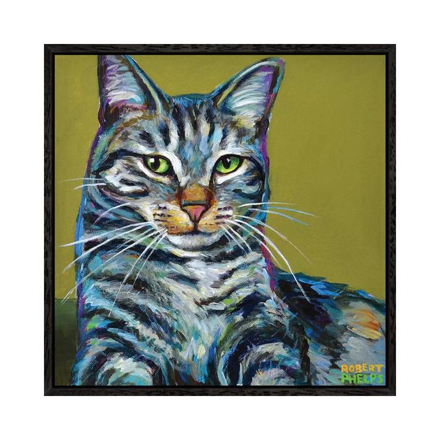 Gestreifte Tabby auf Grün von Robert Phelps - Galerie-verpackte Leinwand Giclée auf Leinwand Lark Manor Größe: 45,72 cm H x 45,72 cm B x 3,81 cm T, Fo on Productcaster.