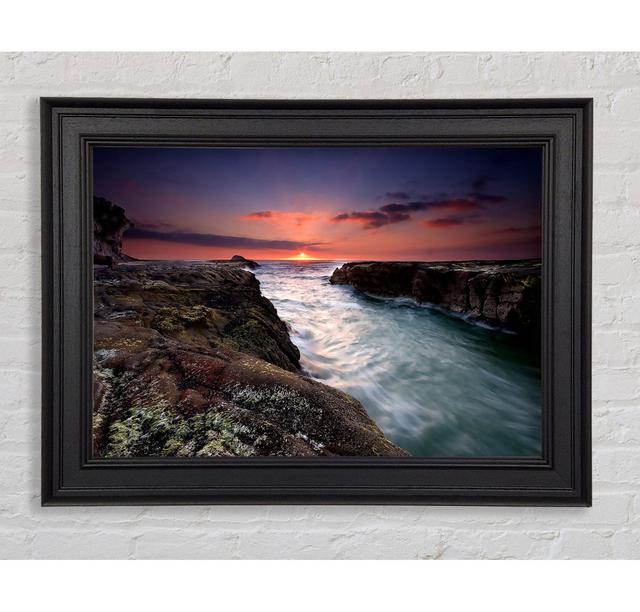 Sunset At Muriwai Beach Framed Print House of Hampton Size: 59.7cm H x 84.1cm W on Productcaster.