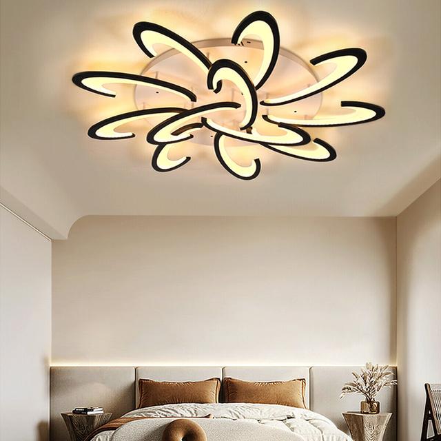 Oyajia 12-Light Novelty Chandelier Lubluelu on Productcaster.