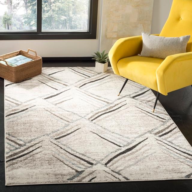 Looped Rug in Grey with Geometric Pattern by Bloomsbury Market, Rug Size: Rectangle 160 x 230cm on Productcaster.