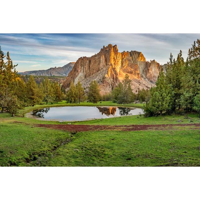 Smith Rock State Park Alpen Home Größe: 20 cm H x 30 cm B on Productcaster.