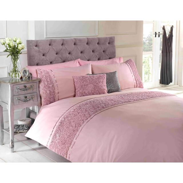 Yolanda 144 TC Duvet Cover Set Rosdorf Park Size: Double Duvet Cover + 2 Standard Pillowcases, Colour: Pink on Productcaster.