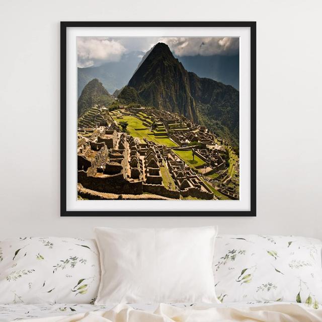 Gerahmtes Poster Machu Picchu East Urban Home Rahmenoptionen: Mattes Schwarz, Größe: 50 cm H x 50 cm B on Productcaster.