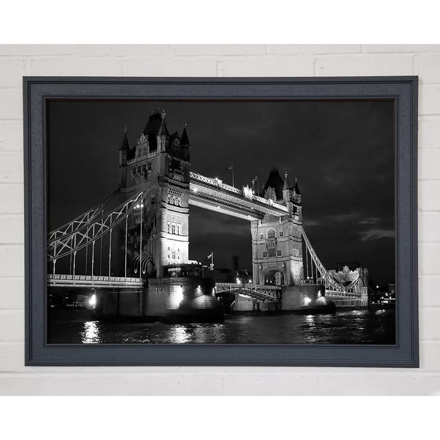 Gerahmtes Leinwandbild London Bridge Black Beauty Brayden Studio Größe: 42cm H x 59,7cm B x 1,5cm T, Format: Poster mit grauem Rahmen on Productcaster.