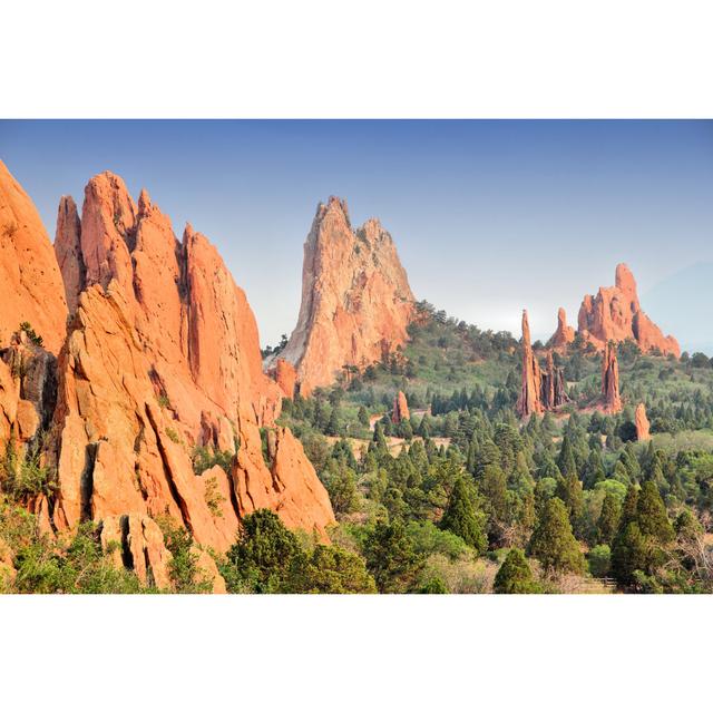 Garden Of The Gods by Tupungato - Wrapped Canvas Print Natur Pur Size: 81cm H x 122cm W 3.8cm D on Productcaster.