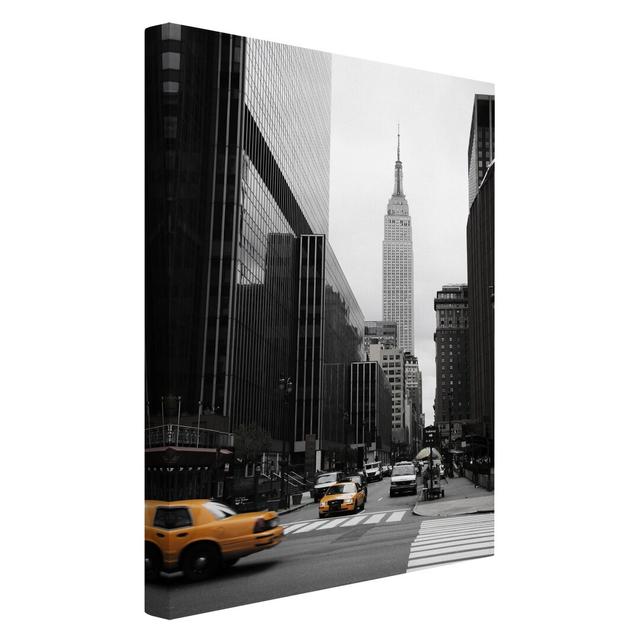 Empire State Building in Black and White 17 Stories Size: 180cm H x 120cm W on Productcaster.