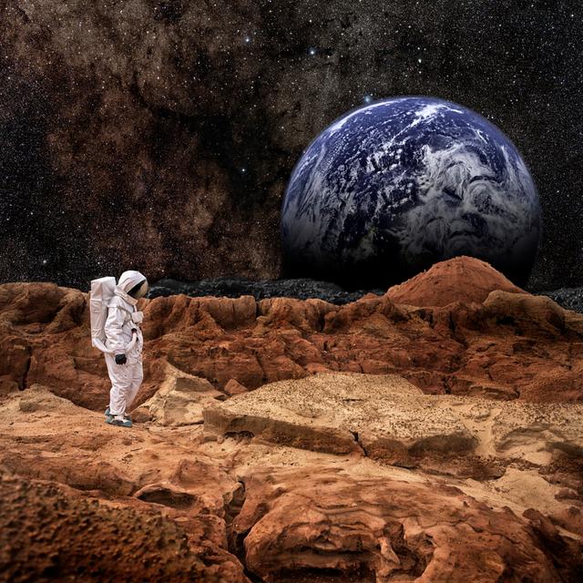 Astronaut auf dem Mars oder dem Mond - Druck 17 Stories Größe: 91 cm H x 91 cm B on Productcaster.