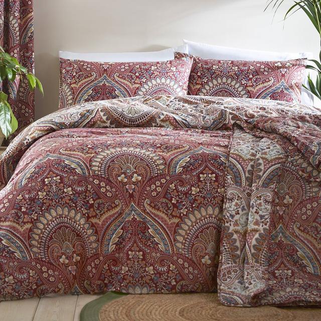 Palais Polyester Damask [EU ONLY] Duvet Cover Set with Pillowcases Dreams & Drapes Size: King Duvet Cover + 2 Standard Pillowcases on Productcaster.