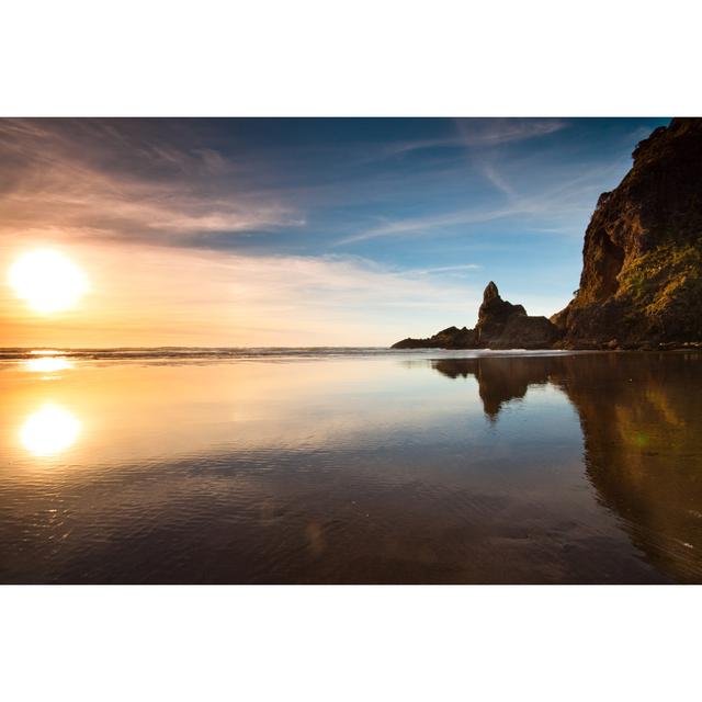 Sunset at Piha Beach House of Hampton Size: 51cm H x 76cm W x 3.8cm D on Productcaster.